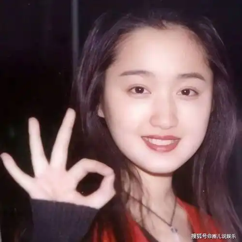 冻龄女神杨钰莹50岁单身未婚,星途坦荡,唯独输给爱情
