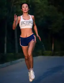 50岁逆龄女神健身唯一的副作用,就是无法和同龄人一起变老
