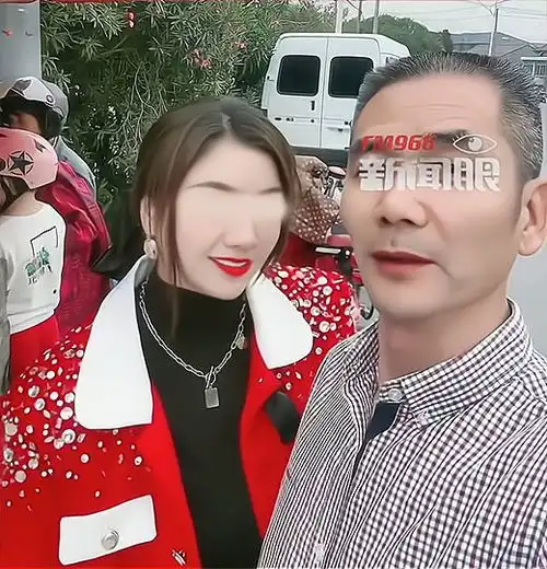 18岁女孩带儿子嫁50岁大叔,被宠成小公主,网友给孩子找爷爷
