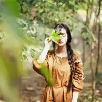 森系小清新女生头像
