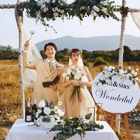 东莞巴黎恋人婚纱摄影总店

