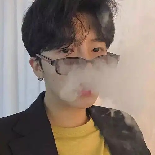 爆款小哥哥发型

