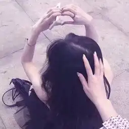 韩系长头发女生头像
