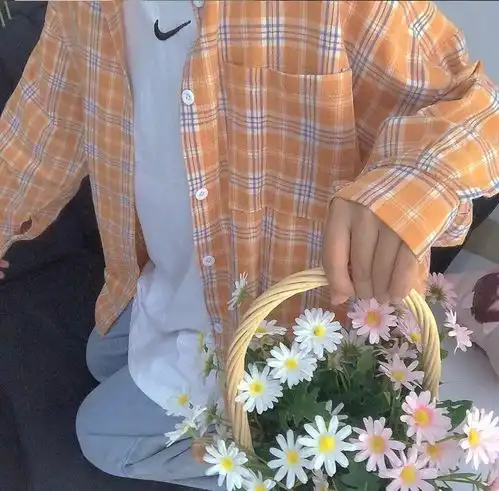 第482期女生头像1119橙色系阳光女孩女生头像
