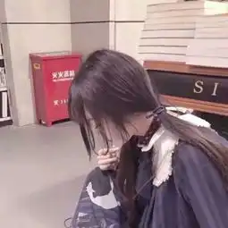 可爱漂亮女生侧颜头像
