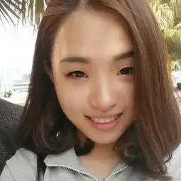 姑娘整容20多次,后遗症竟然是
