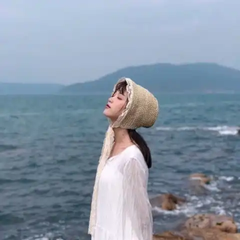 网易云催泪热评爱一个人好卑微,眼泪止不住,何时成了这般模样

