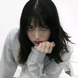 韩系女头私奔吧我们去月球

