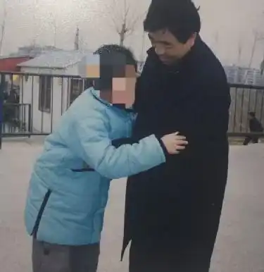 母亲卧病12年,她弑母后把刀捅向自己养儿防老这场骗局早该揭开
