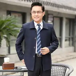 爸爸外套春秋季中年男装夹克衫40中老年人50岁2019新款服
