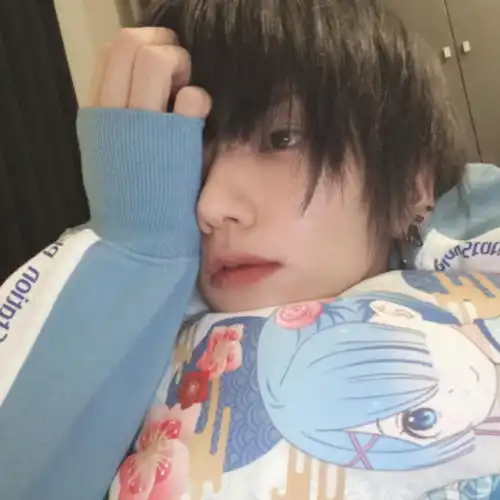 男头丨这个夏天要一起喝汽水吗
