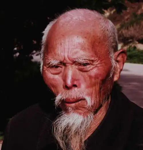 到了50岁,还在走霉运,都是因为这两个习惯,能戒掉最好
