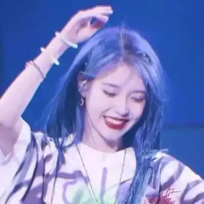 适合夏天的蓝色系头像小仙女必备哦
