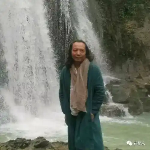 70后大叔头像图片山间