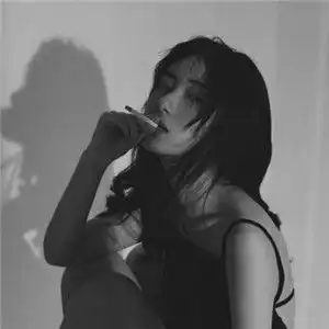 2018最伤感的微信头像,全部是伤感系黑白的
