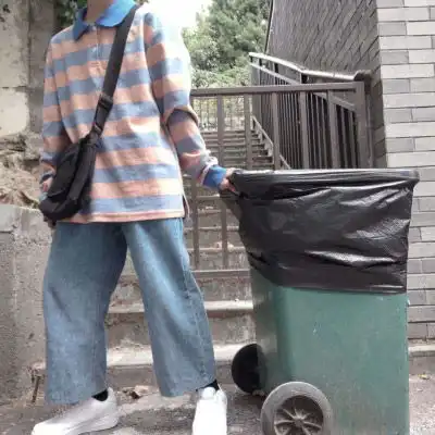 男生头像白色系可爱垃圾