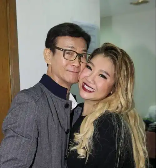 70成熟大叔头像图片大全近照