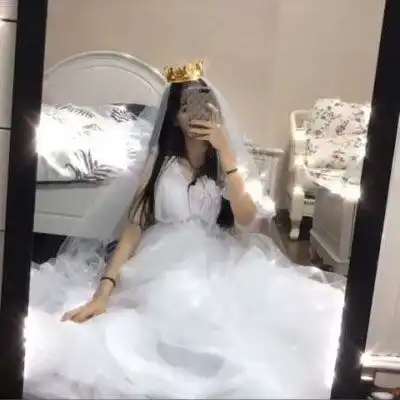 情侣头像婚纱系的单人女生