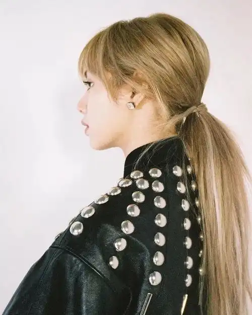 时髦办人间芭比lisa怎么就成了ins女王
