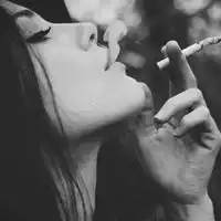 丧系颓废抽烟头像女