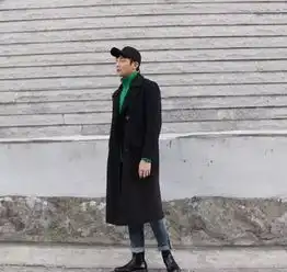适合所有男朋友的黑色系,照着穿准没错
