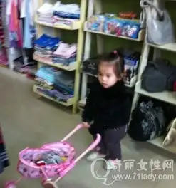 刘涛儿女可爱生活照大曝光
