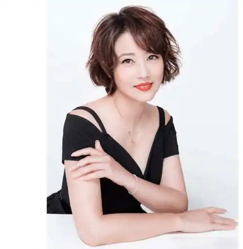 盘点娱乐圈里曾经被狠狠伤害过,离婚后没有选择再婚的10大女星
