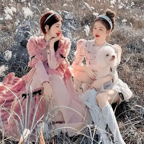 真人闺蜜头像新年好,旧年好,年年都好

