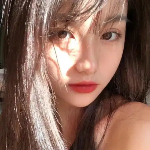 女生头像可惜生活不是电影我也少点运气