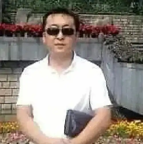 哈1000000000000
