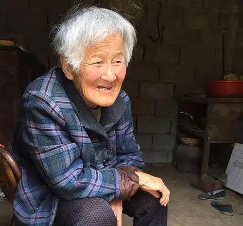 陕西89岁日本老人,13岁来到中国,为何至死也不愿回日本生活

