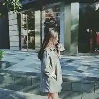 qq头像红色系女生头像街