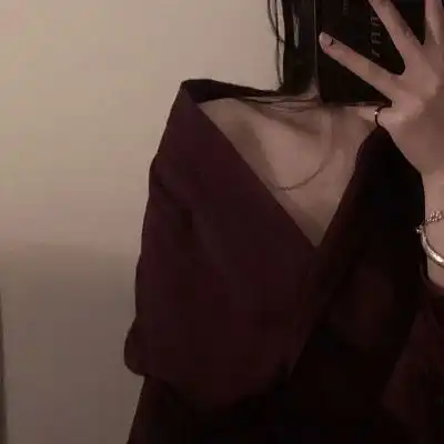 闺蜜头像丧系黑色背景