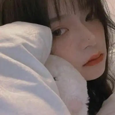 颓废系头像女头