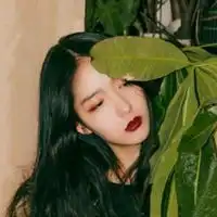 绿色头像潮女比较潮的绿色系女生头像