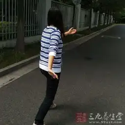 太极拳教程做这运动让你轻松摆脱亚健康
