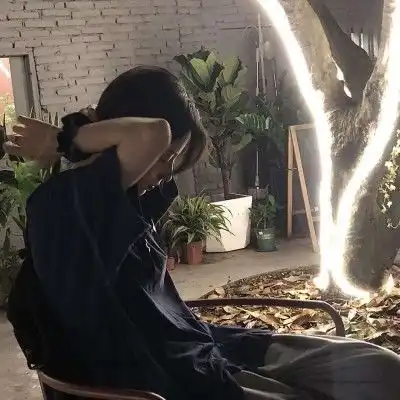 女生头像黑色系甜丧,你是我情绪低落也不愿敷衍的人
