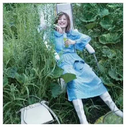 名门泽佳赵薇最新大片超清纯湿发造型出镜效果美成灵动少女
