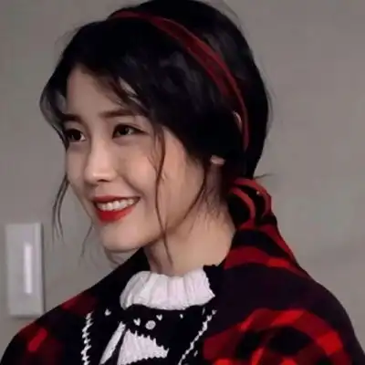 希望好运可以一直持续下去,新年红女生头像我要个性网
