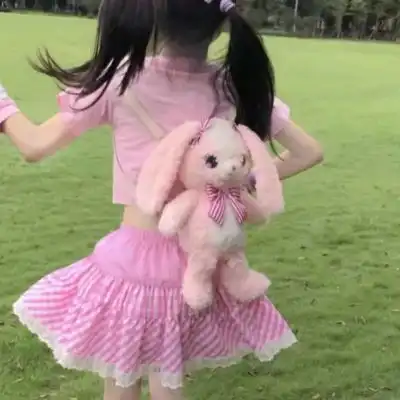绿色系女生动漫头像清新干净
