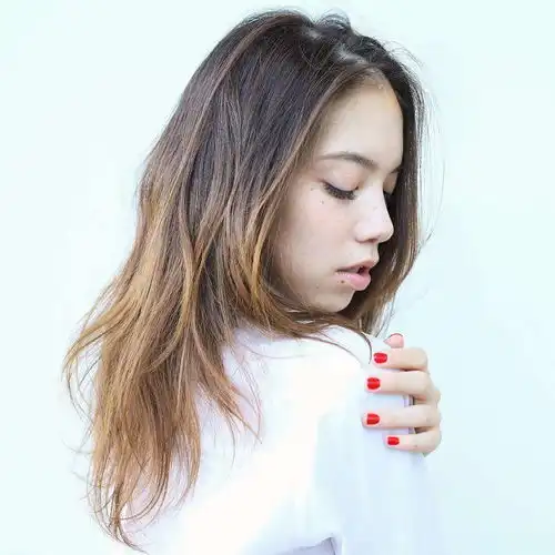 木村光希也画上了偷学日本女生的美甲小心机,现在最流行的是这种
