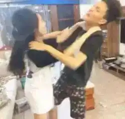 老婆出轨了义乌50岁男人为这事经常吵架甚至动用菜刀做儿女的该怎么办
