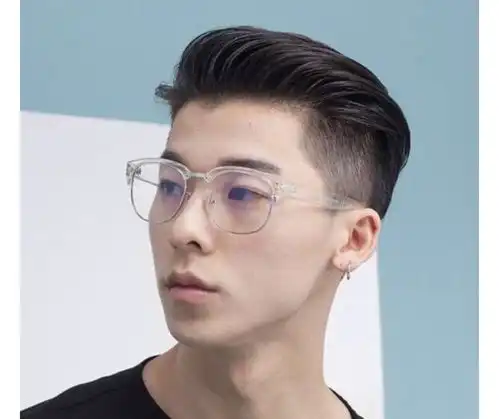 这个小哥哥叫什么微博id什么
