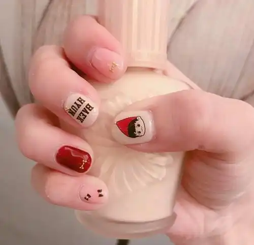 可爱又减龄的卡通美甲,谁还没有点少女心
