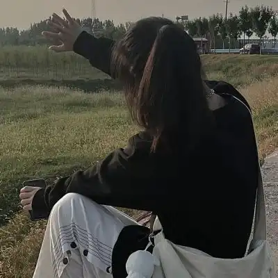 海的那边不再是海了是心底的遗女生头像我要个性网
