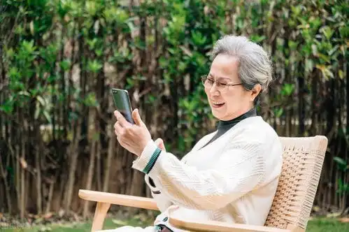 3个退休女人的心里话家有长寿老人,未必是福气,有苦难言

