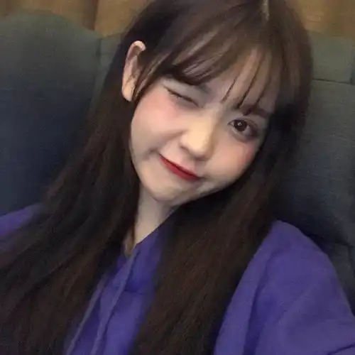 紫色系女生头像
