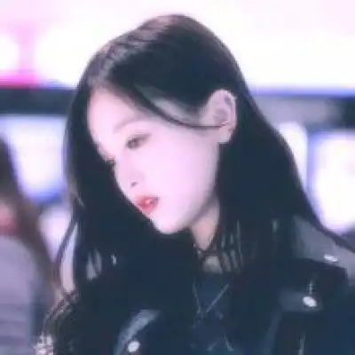 朦胧韩系风女头
