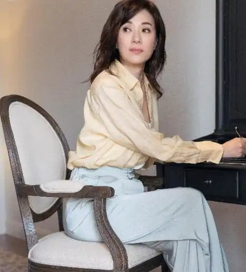50岁张可颐似少女自曝单身9年靠看韩剧幻想,越来越像男人
