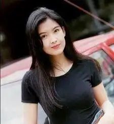 她曾是玉女掌门人,却因渣男失去做母亲的资格,50岁的她依旧美丽
